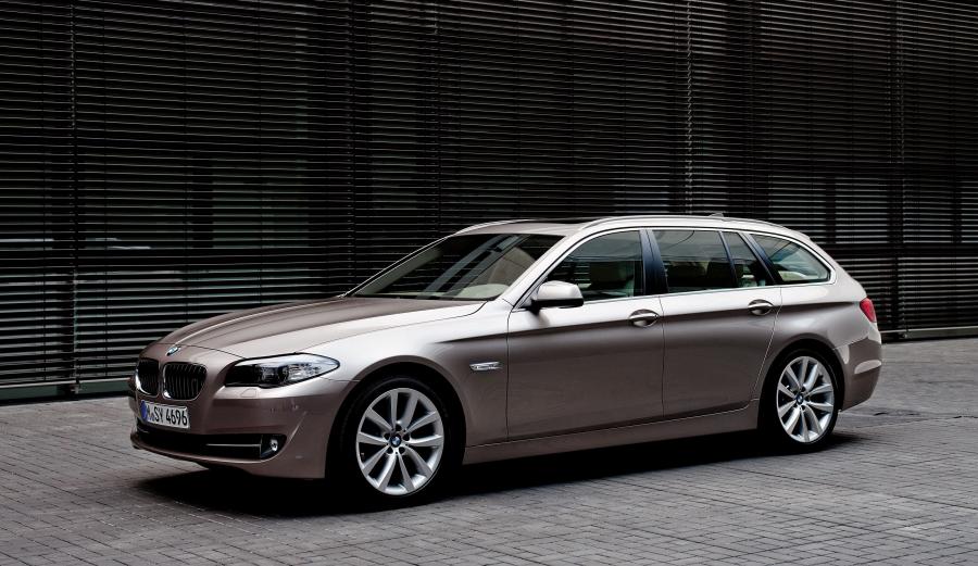  BMW 5-Series Touring 2011 года  (фото 9 из 59)